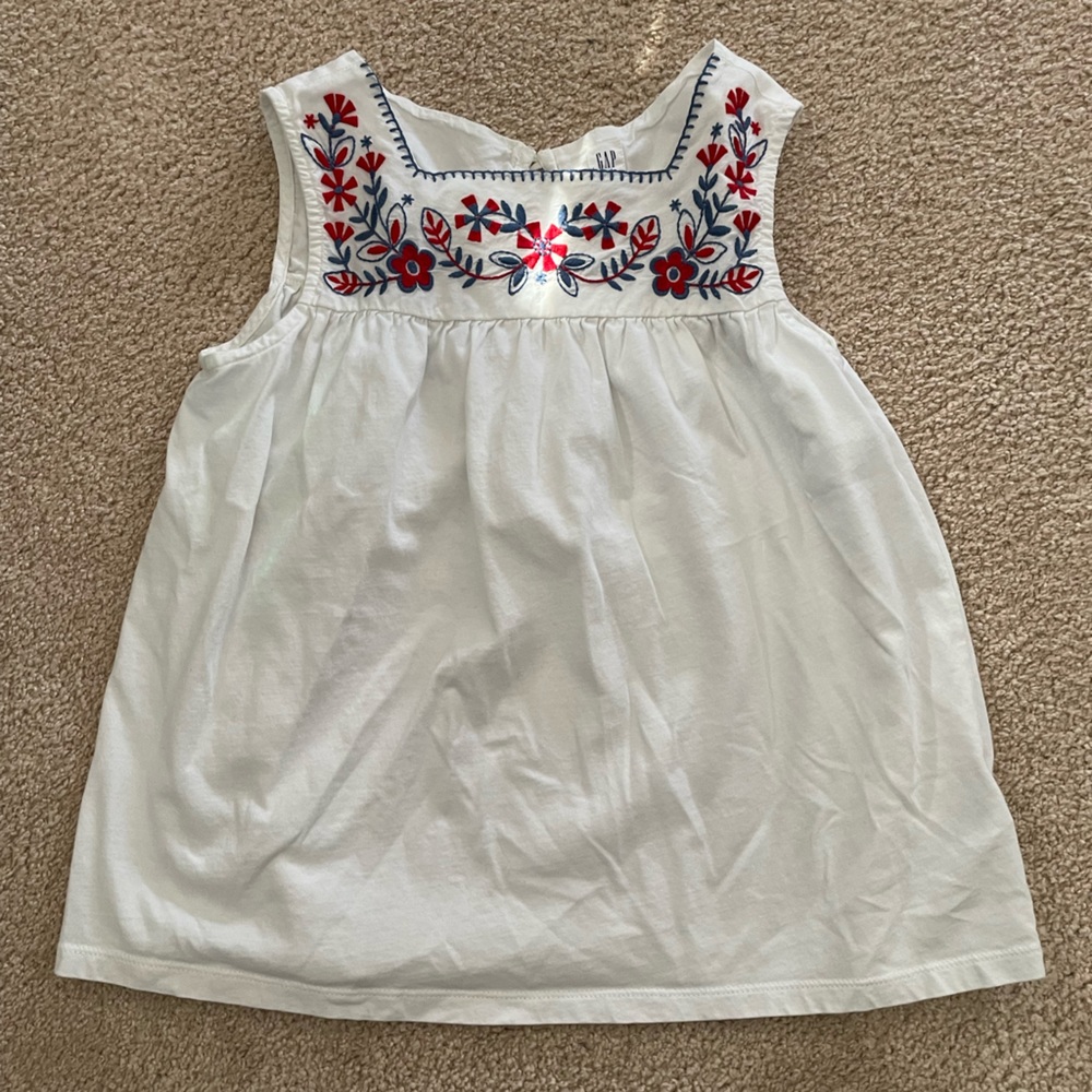 Gap tank blouse embroidered size xl